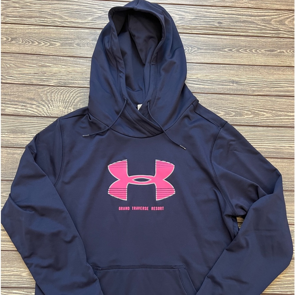Under Armour cold gear semi- fitted pullover hoodie. Size XL